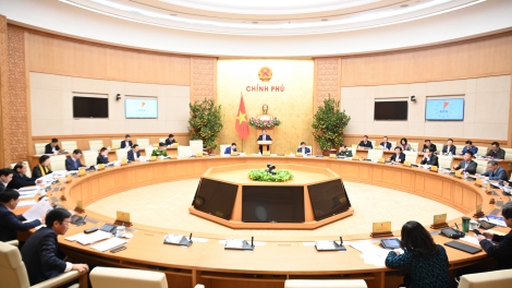 Thủ tướng Phạm Minh Chính pơm tơm Hop akŏm Khul kơdră chĕp pơgơ̆r Teh đak găh tơ iung pơjing khôi luơ̆t khei 02.2024