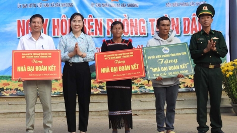 Kon Tum: Hâi leh Mô đô̆i gâk tơkăng kong thăm krá tơniăn tuăn pâ khu lêng kuăn pơlê kơpong tơkăng kong 