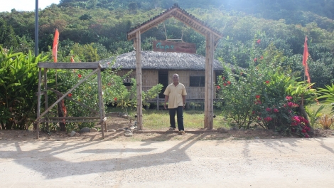 Đảng viên mơngế Raglai kum kuăn pơlê pơ’lêh tuăn tơmiêt, tơdroăng rêh ối