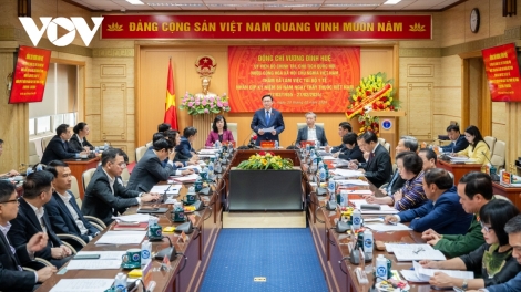 ពត៌មាន ម៉ោង ១៥