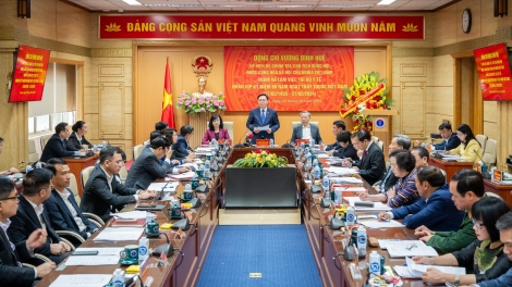 Kruanh Quốc hội Vương Đình Huệ khâl n’hanh pah kan ta N’gâng kan dak si 