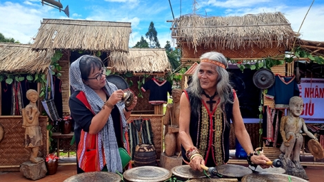 DU LỊCH TÂY NGUYÊN – PAMEDEIH TAGOK ILAMU BHAP BINI