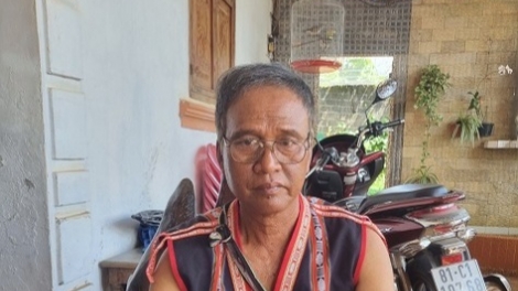 Drông Têt Giáp Thìn, mnuih ƀuôn sang Lăn dap kngư hdơr kơ knăm “Huă blăm mnăm thŭn”