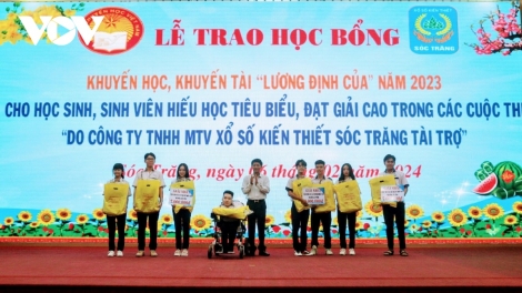 ពត៌មាន ម៉ោង​ ៦