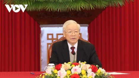 Tổng Bí thư Nguyễn Phú Trọng pơtruh kơthơ hmach chơt hơ iă ăn Kơdră chĕp pơgơ̆r Đảng Kon pơlei Campuchia Hunsen