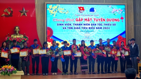 Grăp čô hlăk ai "jing pô bi ala" pioh bi lar knhuah gru dhar kreh djuê ana pô 