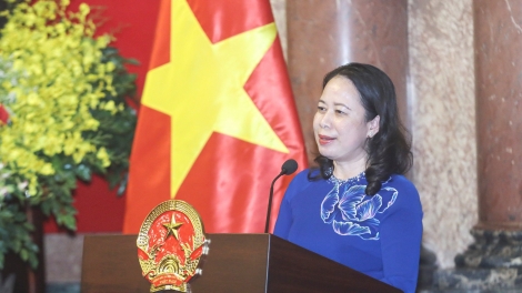 Khua lăn čar jing êjai bi tuôm hŏng Êpul bi ala phung mnia mblei mda asei Việt Nam 