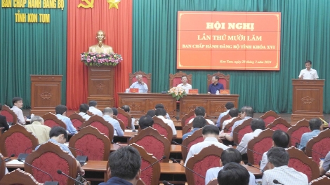 Cheăng  kâ - rêh ối kong pơlê Kon Tum hlo hên ki pá tung pái khế apoăng hơnăm