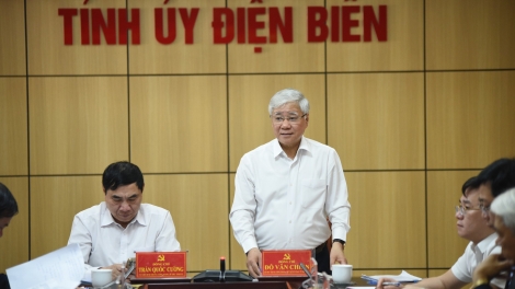 Dhar bruă gưl dlông mặt trận čar kwar Việt Nam mă bruă hŏng Êpul khua bruă Đảng čar Điện Biên 