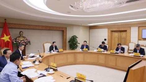 Phó Thủ tướng ồng Trần Hồng Hà đơng lam dơ̆ pơrjum iăt jơnau yal bè rơndăp broă lơh Adăt ù tiah bal mờ phan kwơ tàm ù