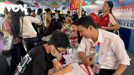 BLAH WEB TUT ANGAN TAONG YAOM PREIN BAC MBANG KA 1 DI SANG BAC ĐẠI HOC NEGAR TP.HCM KAREIK VEIK DI MAONG 12 MELAM 4/3