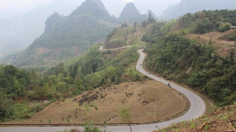 Trong hông hang krang nak Lũng Lô lơ̆m ‘măng iung tơblăh Điện Biên Phủ