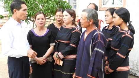 Pơlê kong kơdrâm Plei Ku (Gia Lai) pêi kơtăng tơdroăng pơkâ pơtối rak túa lĕm tro ton nah dêi hdroâng kuăn ngo