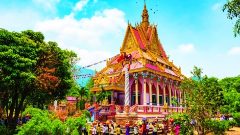 BRUK CAGA UAN RAOK TET CHOL CHNAM THMAY DI URANG BANGSA KHMER NAM BỘ DI DOM BHUM, PALEI HU BLAOH BLAI