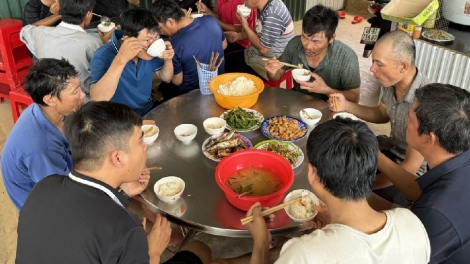 Athei vei lăng ‘lơ̆ng tơdrong arih xa ăn bơngai jang