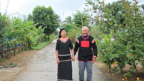 Tơplih ‘nao tơ tơring kăn kư̆ kăch mang Cư Pui