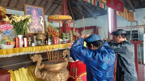 Mnuih Bahnar lehanăn Sedang ti Kon Tum hdơr kơ Mta Hùng 