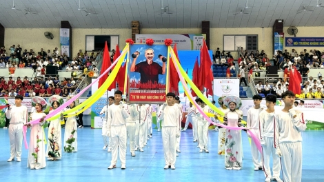 Mphŭn pŏk Klei bi lông mjuăt ktang asei mlei Phù Đổng krĭng IV thŭn 2024 ti Dak Lak