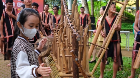 Adơi anet hiam bơnai kâo adih