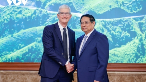 THỦ TƯỚNG PHẠM MINH CHÍNH TR’LUM LÂNG GIÁM ĐỐC K’ĐHƠỢNG XAY TẬP ĐOÀN APPLE TIM COOK