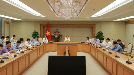 Kơ iĕng Thủ tướng Trần Hồng Hà pơm tơm hop akŏm găh trong hơmet pơ ‘lơ̆ng tơnap tap, tơhlăk tơhlĭn tơ̆mĭnh ƀar tơdrong jang BOT trong nơnăm