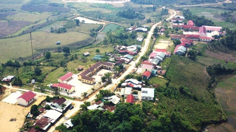 Măng But-hrưn đĭ mơ̆ng tơlơi tơnap kiăng pơpuh đuăi ƀun rin