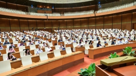 QUOC HOI GINUM BIAI DOM ASAR KADHA DAOK HU PANUAC KAREI DI GAUK 