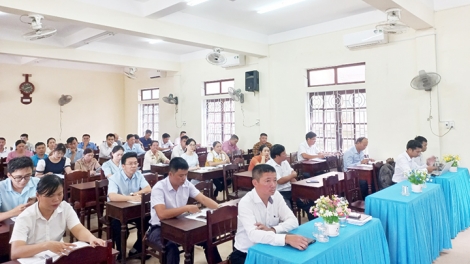 NAM ĐÔNG: PA CHOOM CHUYỂN ĐỔI SỐ ĐOỌNG HA CÁN BỘ CHUYÊN TRÁCH LÂNG APÊÊ TỔ CÔNG NGHỆ SỐ VEL BHƯƠL