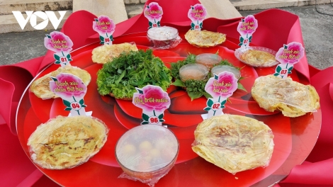 ពត៌មាន​ម៉ោង១៥