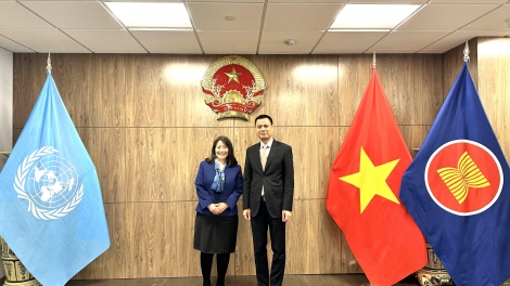  UNICEF Srăng lŏ dơ̆ng hrăm mbĭt, đru kơ Việt Nam kriê dlăng leh anăn răng mgang phung hđeh 