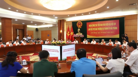 Mpôl pah kan tiểu ban văn kiện Đại hội 14 bah Đảng pah kan đah Thành ủy Hải Phòng