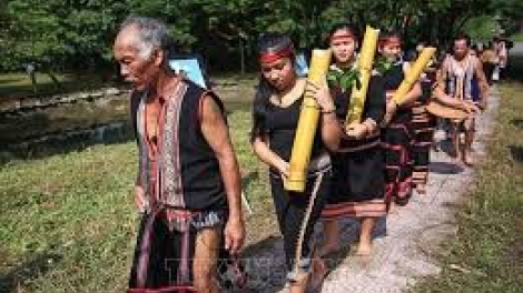 Vi yông ‘nhă kơ ba