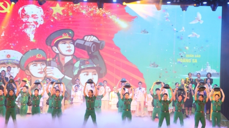 Tơ’noăng hơdruê xuăng khu mâu lêng ƀă droh rơtăm, sinh viên a Gia Lai