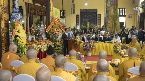 Khua knŭk kna Phạm Minh Chính hơêč hmưi knăm Phật đản Phật lịch 2568 