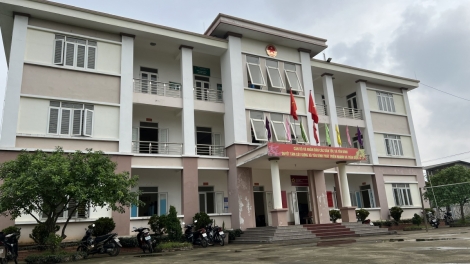 PAZƯM CHR’VAL T’BHLÂNG ÂNG CẤP UỶ, CHÍNH QUYỀN VEL ĐÔNG