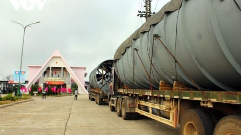 QUÝ I, XE Z’LÂH CỬA KHẨU BHA LANG K’TIẾC NAM GIANG BẤC TƯỚC 4 CHU, KIM NGẠCH XUẤT KHẨU XIÊR MUY PÂNG