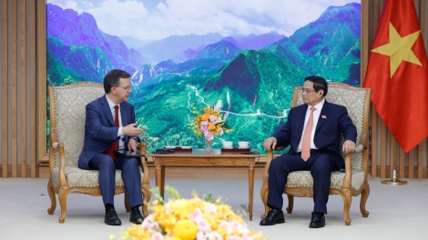 Khua knŭk kna Phạm Minh Chính drông Êpul bruă IV, Keh prăk dlông rŏng lăn (IMF)