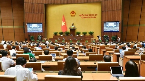 QUOC HOI GINUM BIAI RILO BRUK PRAONG DI TANEH IA