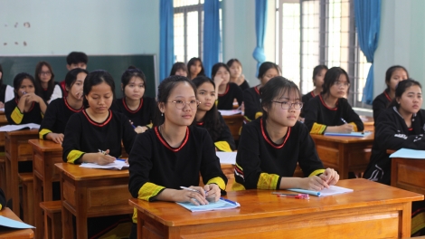 Mơ-eăm kum hok tro kuăn ngo châ điêm hên tung hneăng tơ’noăng mơgêi hriâm râ má pái Tơnêi têa