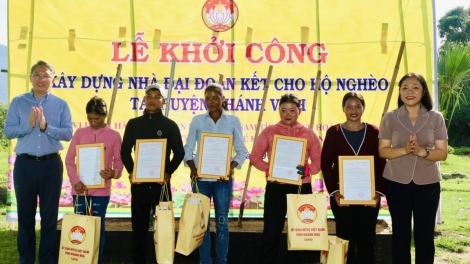 KHÁNH HOÀ: TƠỚP BHRỢ 100 ĐHR’NONG ĐONG ĐOỌNG HA PR’LOỌNG ĐONG ĐHARỰT DA DING K’COONG