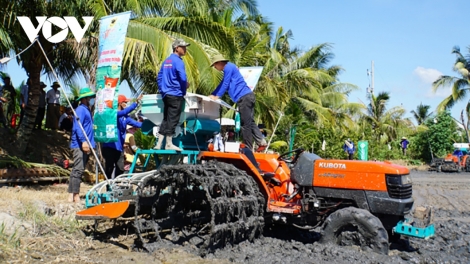 ចំណោទកាត់បន្ថយការបំភាយឧស្ម័នផ្ទះកញ្ចក់ ពីគម្រោងស្រូវ១លានហិកតា តំបន់ដីសណ្តទន្លេគឺវឡុង។