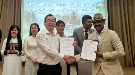 Càr Dăk Lăk mờ ƀang Kerala lơgar Ấn Độ kĭ hơ bal 11 pang sră kah lơh broă bal lòt nhơl