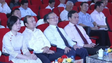 Pôa Trần Lưu Quang, Ngế pro xiâm phŏ hnê ngăn tơnêi têa veăng hôp a Rôh tơpui tơno ‘na hlá tơbeăng