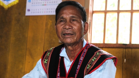 Hơtŏk hơnăp jang đơ̆ng đảng viên, bơngai đei bưng ai mưh bơ̆ jang tơdrong jang tơm kơ teh đak