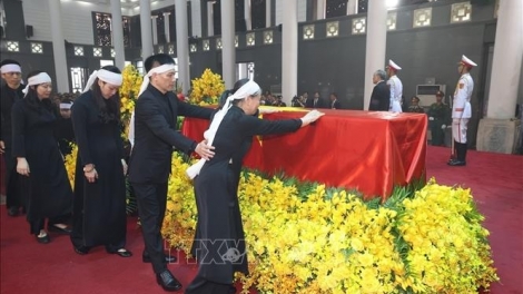 Tơkŭm po kân krip Leh tơbâ hnoăng, ‘mé pôa Nguyễn Phú Trọng, Kăn xiâm pơkuâ hnê ngăn Đảng 