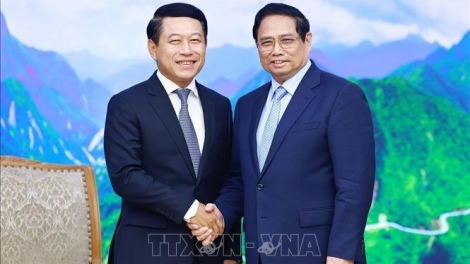 Thủ tướng Cíñ phủ ồng Phạm Minh Chính wă Phó Thủ tướng Cíñ phủ, Bộ trưởng Ƀộ Cribơyai broă mờ lơgar ndai lơgar Lào