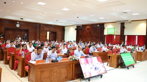 Dak Lak khŏm jang đang tơdrong hơgăt jang tŏk đei tơlĕch ăn 