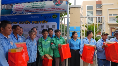 TUK "RADAIH KUAN”, "DAONG BRUK"... TAME NGHIỆP ĐOÀN 