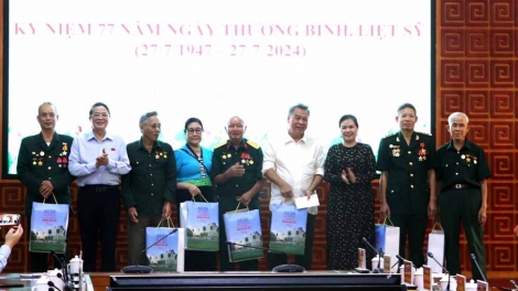 Pôa Nguyễn Đức Hải - Kăn xiâm phŏ hnê ngăn Kuô̆k hô̆i hbru tơmeăm ăm mâu ngế lêng rong râ châi tamo, ai hnoăng tơnêi têa a Lai Châu