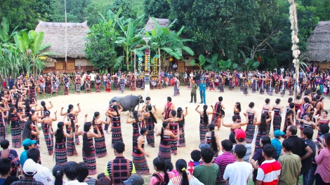 BHIỆC BHAN VĂN HOÁ TY CHR’NẮP CƠ TU CHR’VAL SÔNG KÔN G’LÚH 4 K’NOọ ĐỢC BHRỢ TƠỢ T’NGAY 17 TƯỚC 19/7